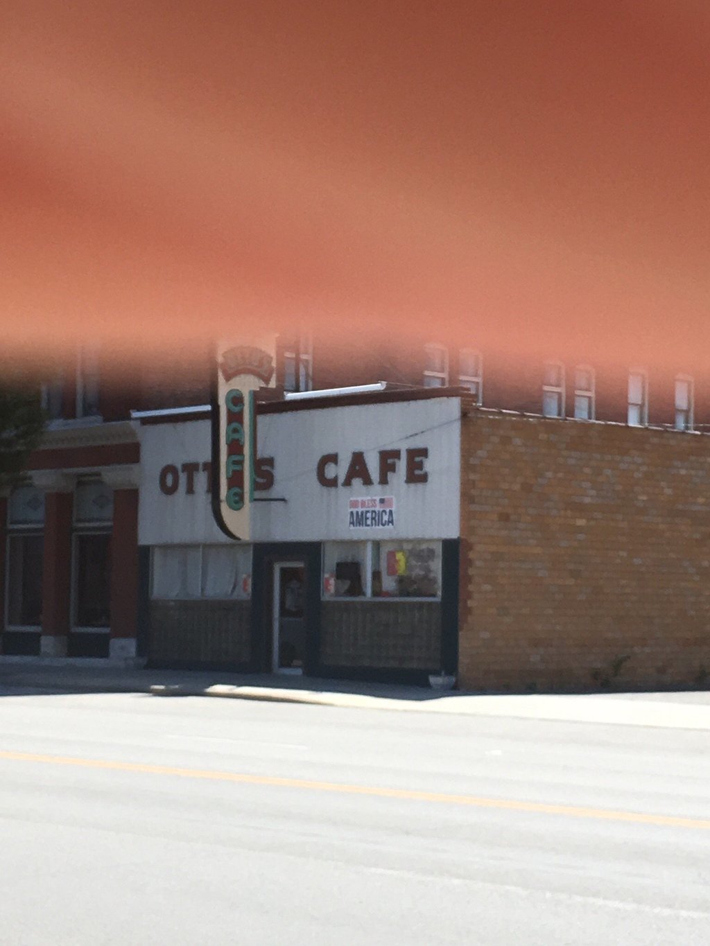 Otto`s Cafe