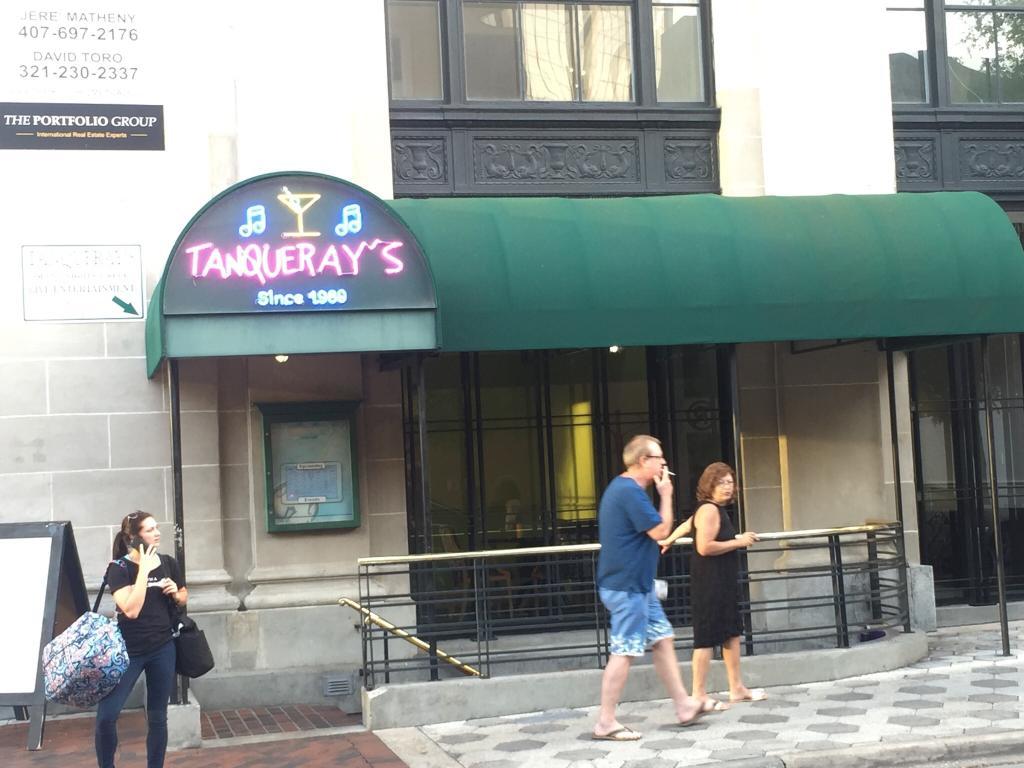 Tanqueray`s Bar & Grille